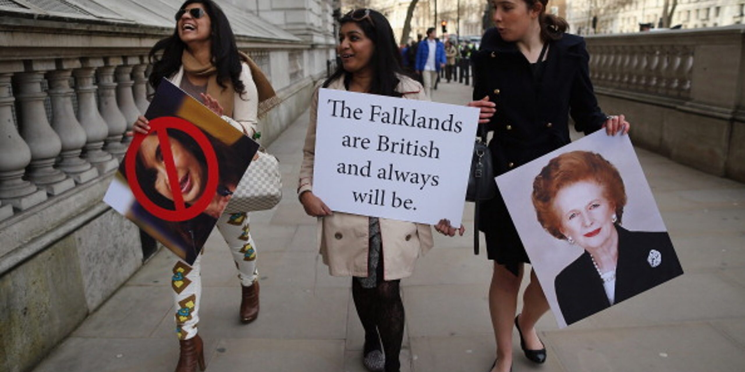 Malvinas, Beatriz Sarlo, Hilda Sábato, Sabrina Ajmetch, influencers, Reino Unido