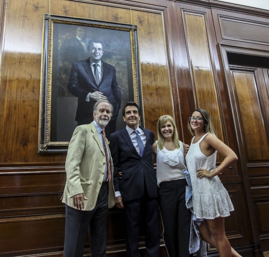 Bio no autorizada Carlos Melconian, estatizador deuda externa privada, buitre millonario, alfil del círculo rojo y Vicentin