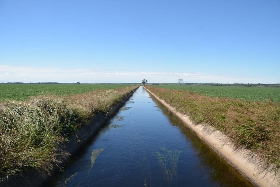 Cordobesismo faraónico revision geografica acueducto Rio Paraná Córdoba
