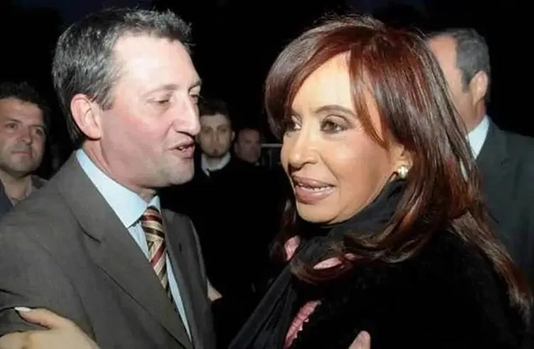 El intendente Daniel Giacomino junto a la ex presidenta Cristina Kirchner