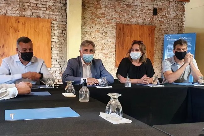 Llaryora y Prunotto en febrero del 2022
